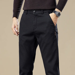 Calça Chino Masculina em Sarja